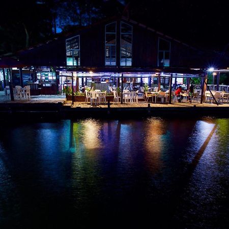 Hotel Y Restaurante Backpackers Rio Dulce Luaran gambar