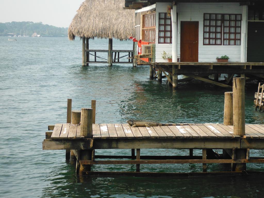 Hotel Y Restaurante Backpackers Rio Dulce Luaran gambar