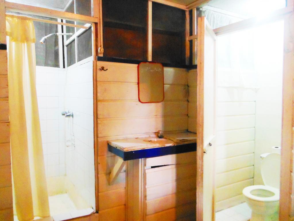 Hotel Y Restaurante Backpackers Rio Dulce Bilik gambar